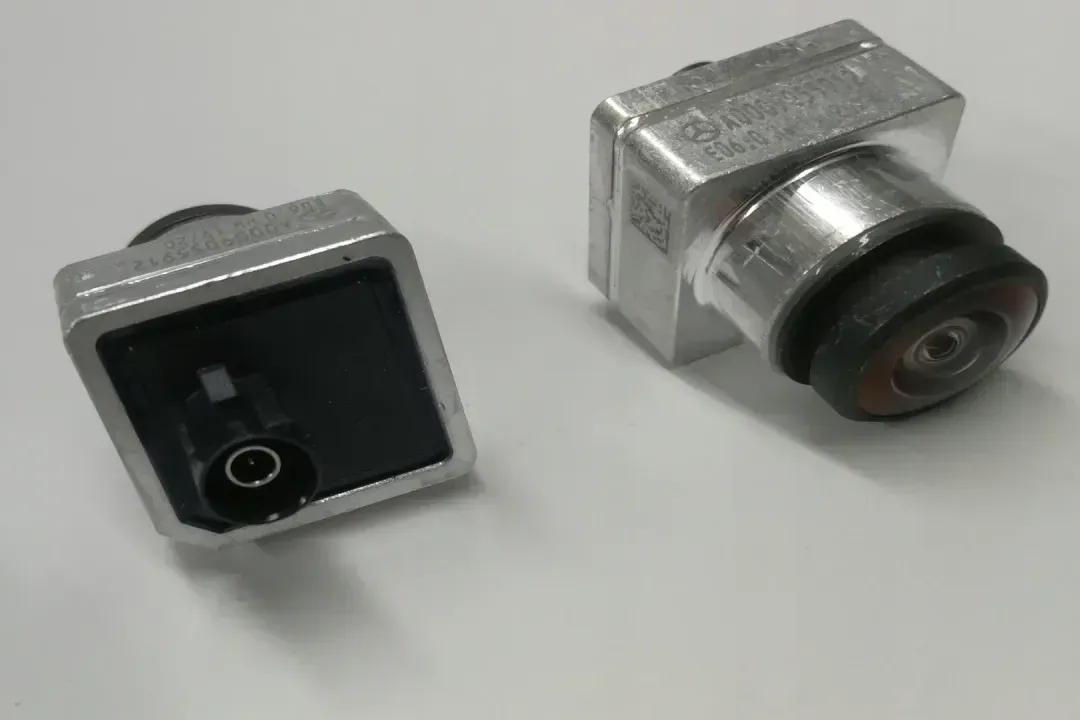 CAMERA